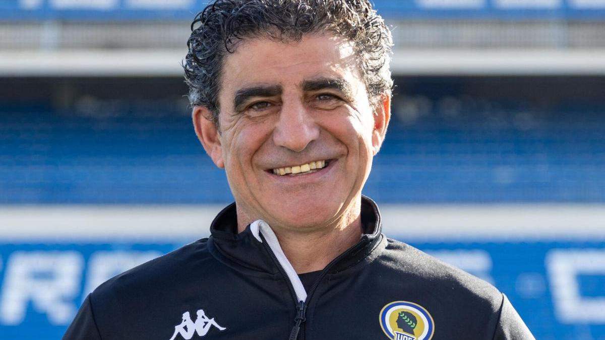 Félix Carballo, segundo entrenador del Hércules, antes de ser despedido como ayudante de Rubén Torrecilla.