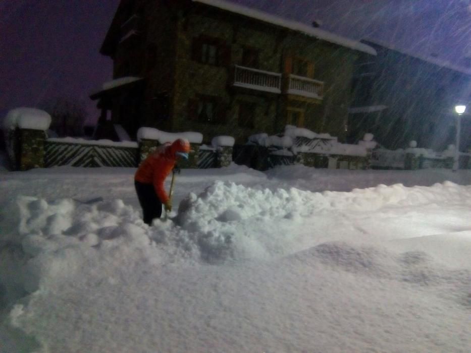 El temporal deixa 40 cm de neu a la Cerdanya