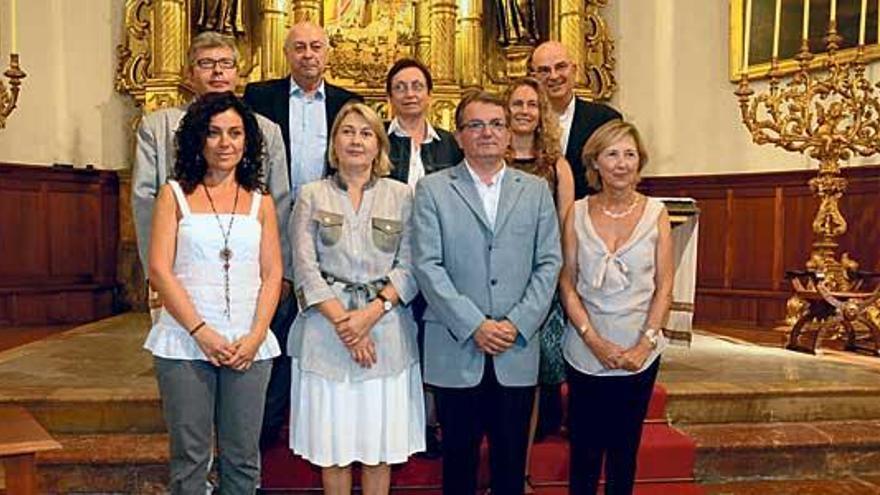 Las cinco mujeres laureadas ayer por la Fundación Amics del Patrimoni.