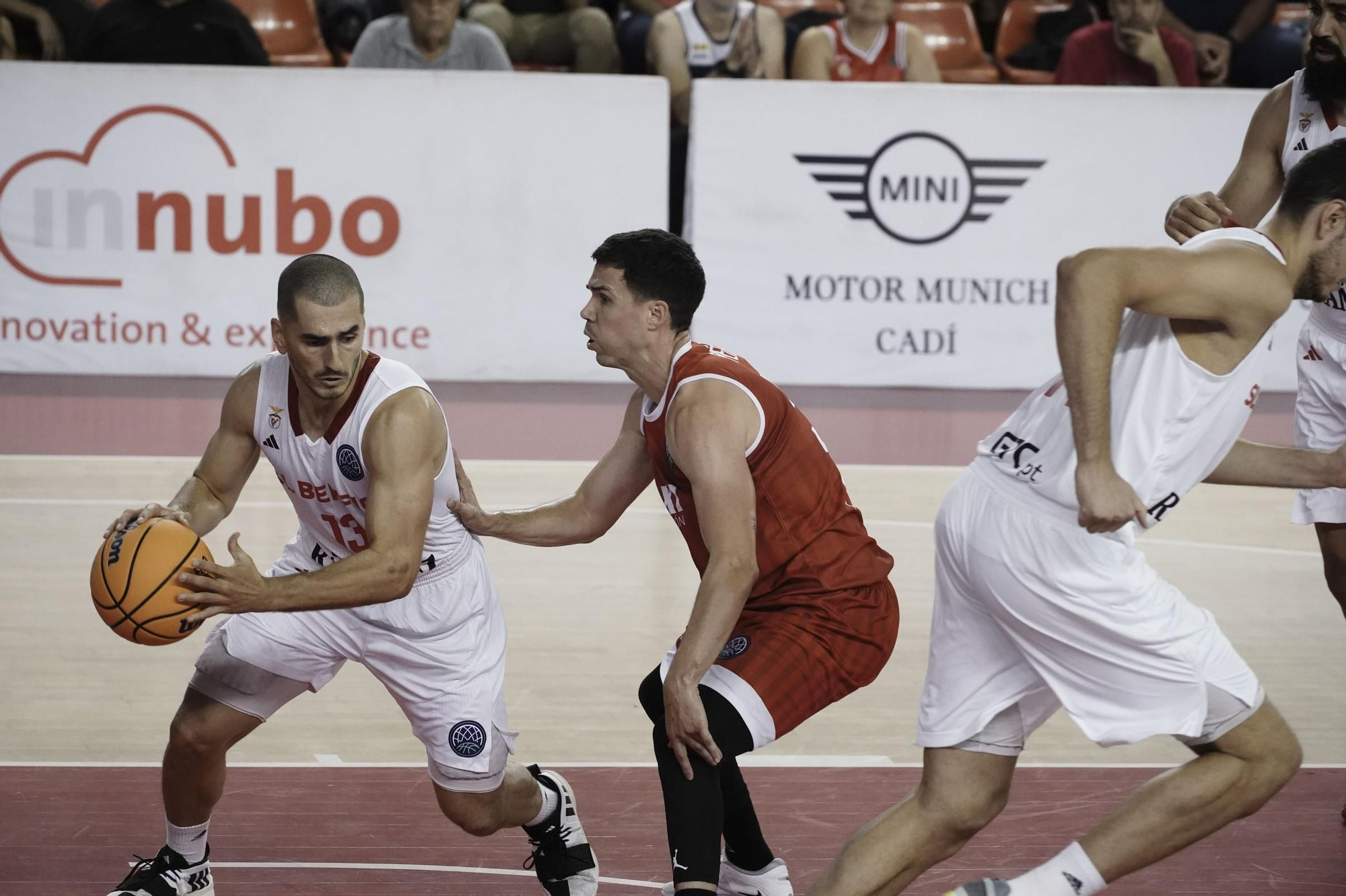 Les millors imatges del Baxi Manresa - SL Benfica