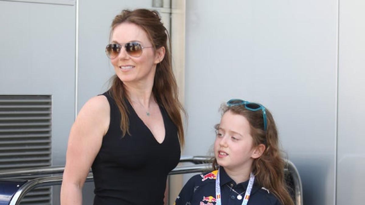 Geri Halliwell y su hija en el GP de España 2016