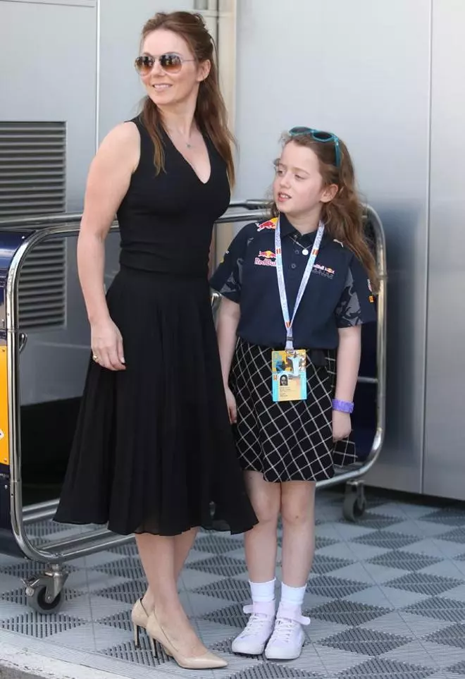 Geri Halliwell disfruta del Gran Premio de España de Fórmula 1