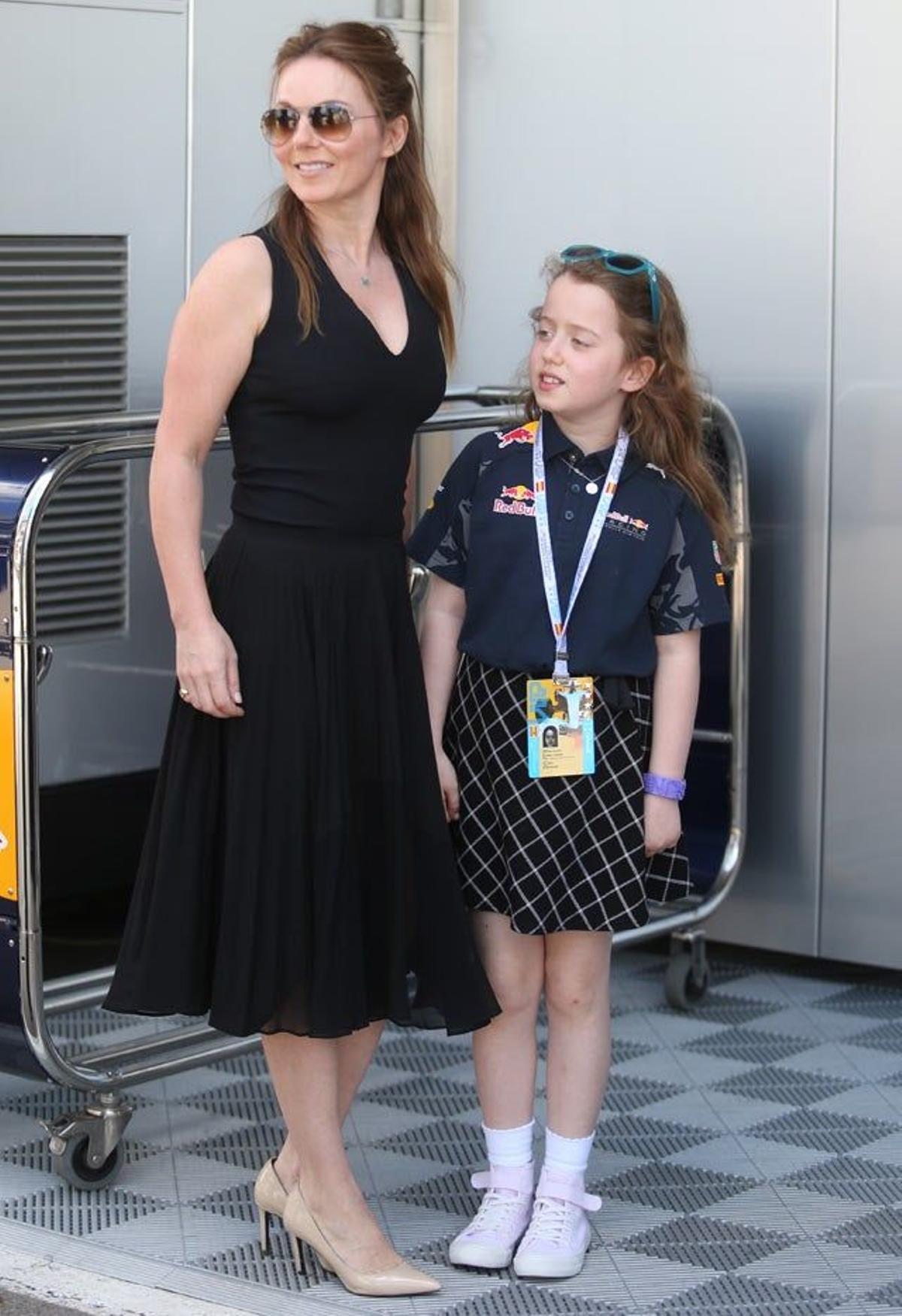 Geri Halliwell y su hija en el GP de España 2016