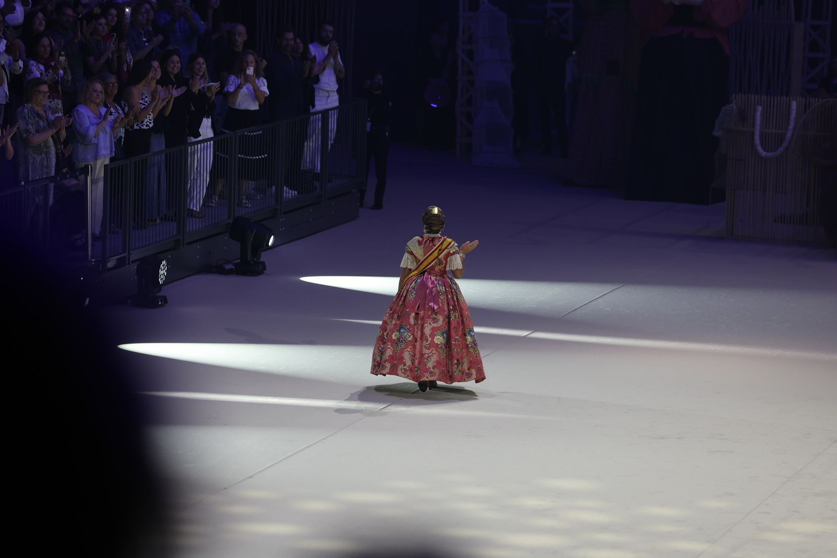 Berta Peiró y Lucía García dicen adiós a su año como falleras mayores de València 2025