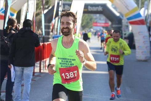 Búscate si corriste el Maratón o la Media Maratón de Badajoz