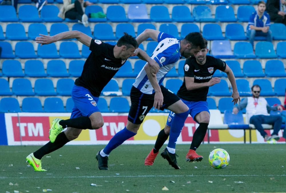 Los blanquiazules desperdician la oportunidad de huir del descenso y no pasan del empate ante un Andorra con uno menos desde el 52'