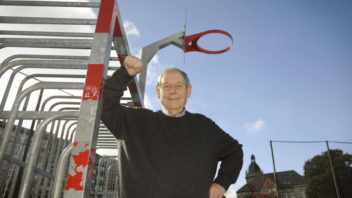 Alfonso Sanmartín, en los jardines de A Estrada