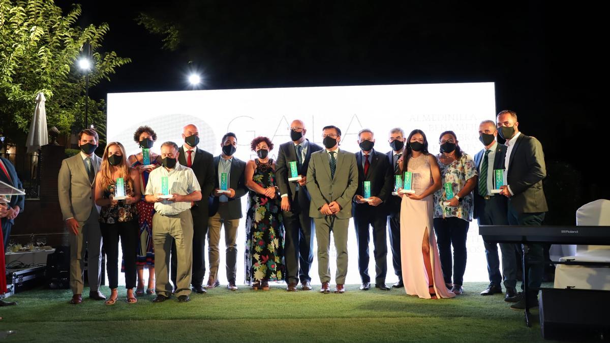 Foto de familia tras la gala.