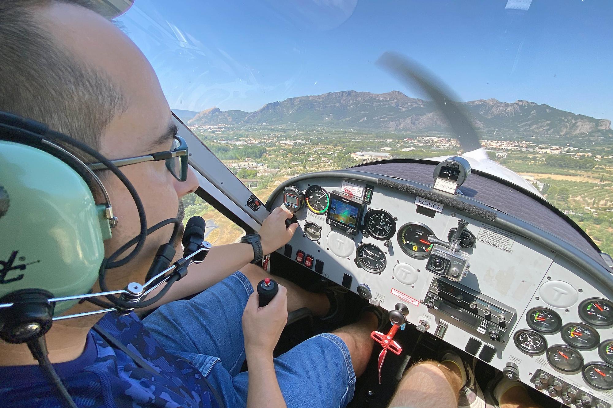 Pilotos en guardia contra los incendios