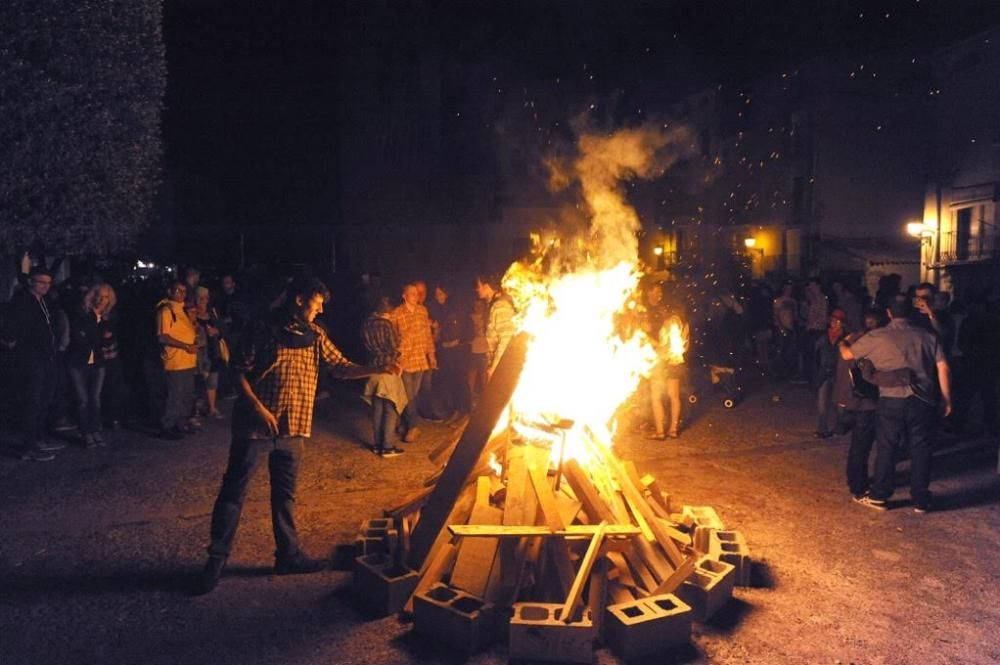 Les imatges de la revetlla de Sant Joan a Artés.