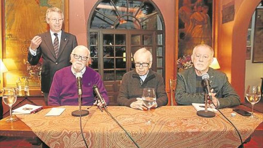 José Infante unifica en un libro la obra de García Baena