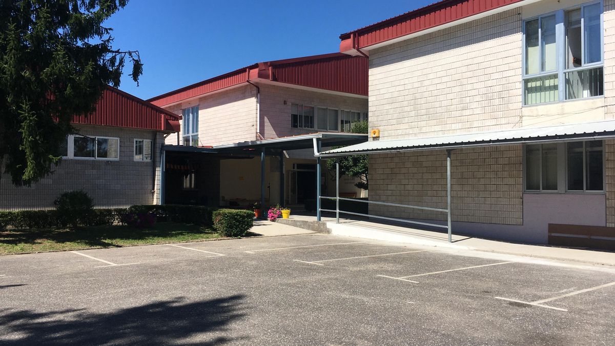 Vista de las instalaciones del colegio Padín Truiteiro de Soutomaior. / FdV