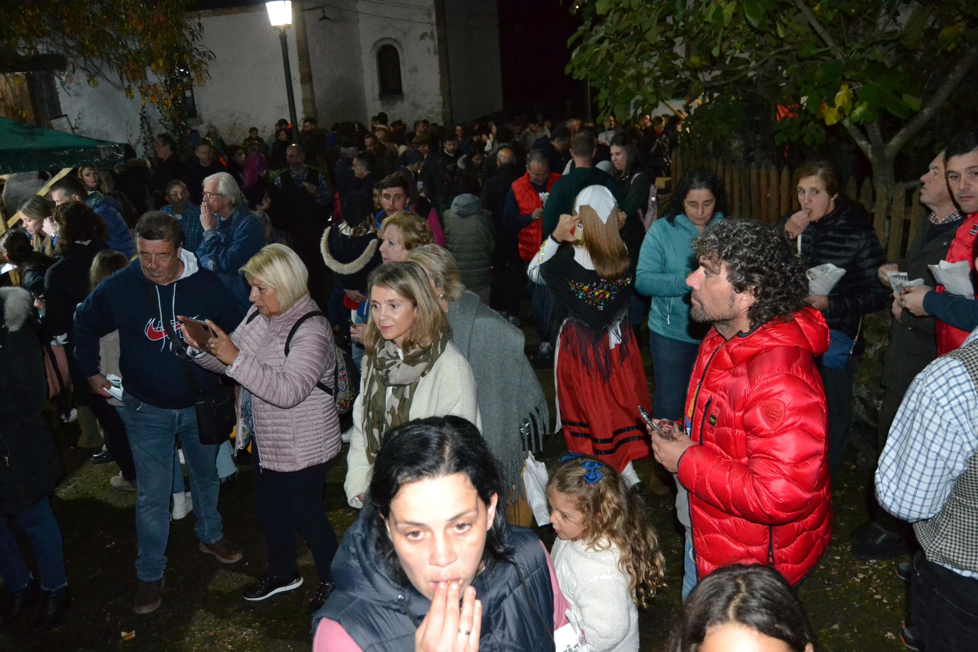 Así vivió la localidad tinetense de Navelgas el Festival del Esfoyon y el Amagosto