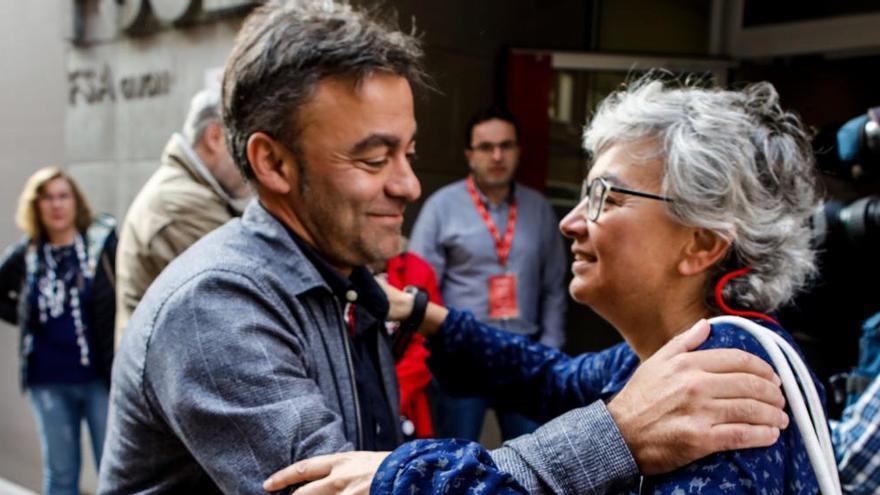 El PSOE mide la fuerza del barbonismo en Gijón en el final de las primarias