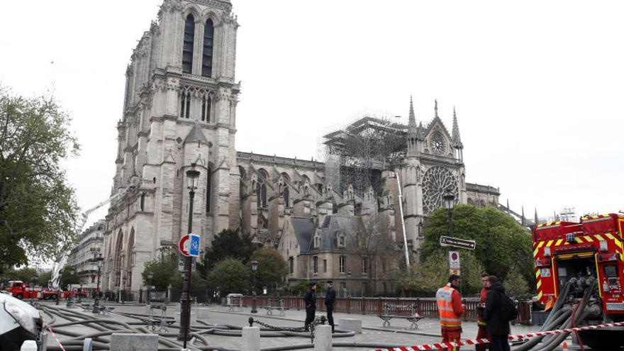 Grups empresarials francesos donaran 400 milions d&#039;euros per a la reconstrucció de Notre Dame