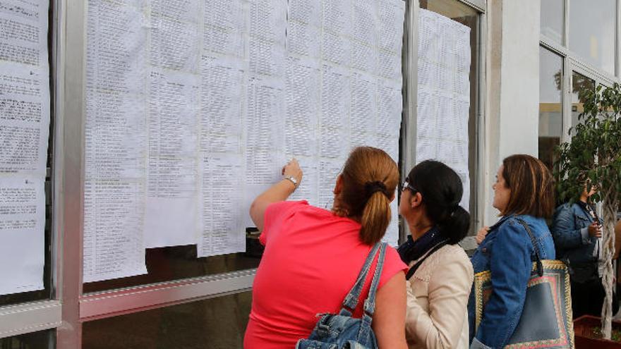 Canarias frena las oposiciones hasta que Madrid fije las plazas vacantes