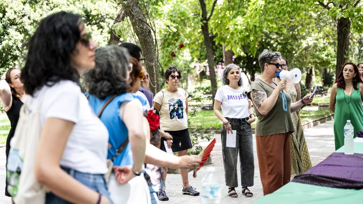 Feministas extremeñas alzan la voz en Cáceres para que la ‘Ley Trans’ se declare inconstitucional: "Ser mujer no es un sentimiento"