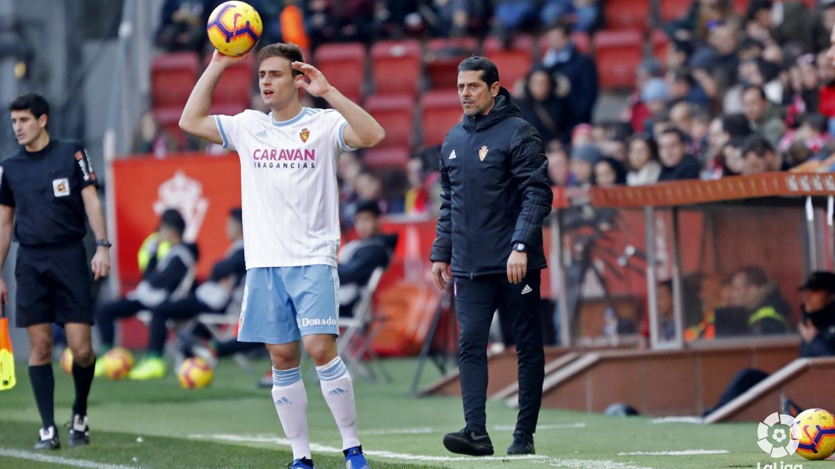 Loreto en su etapa en el cuerpo técnico del Zaragoza