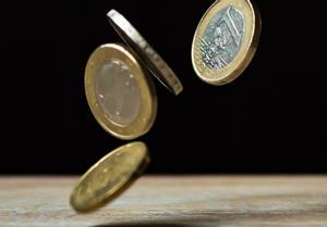 Adiós a las monedas falsas de 1 euro