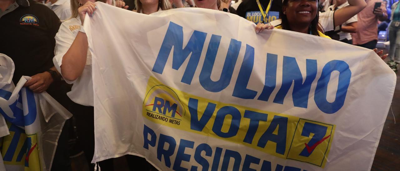 Mulino se convierte en el presidente provisional de Panamá, como relevo de Martinelli