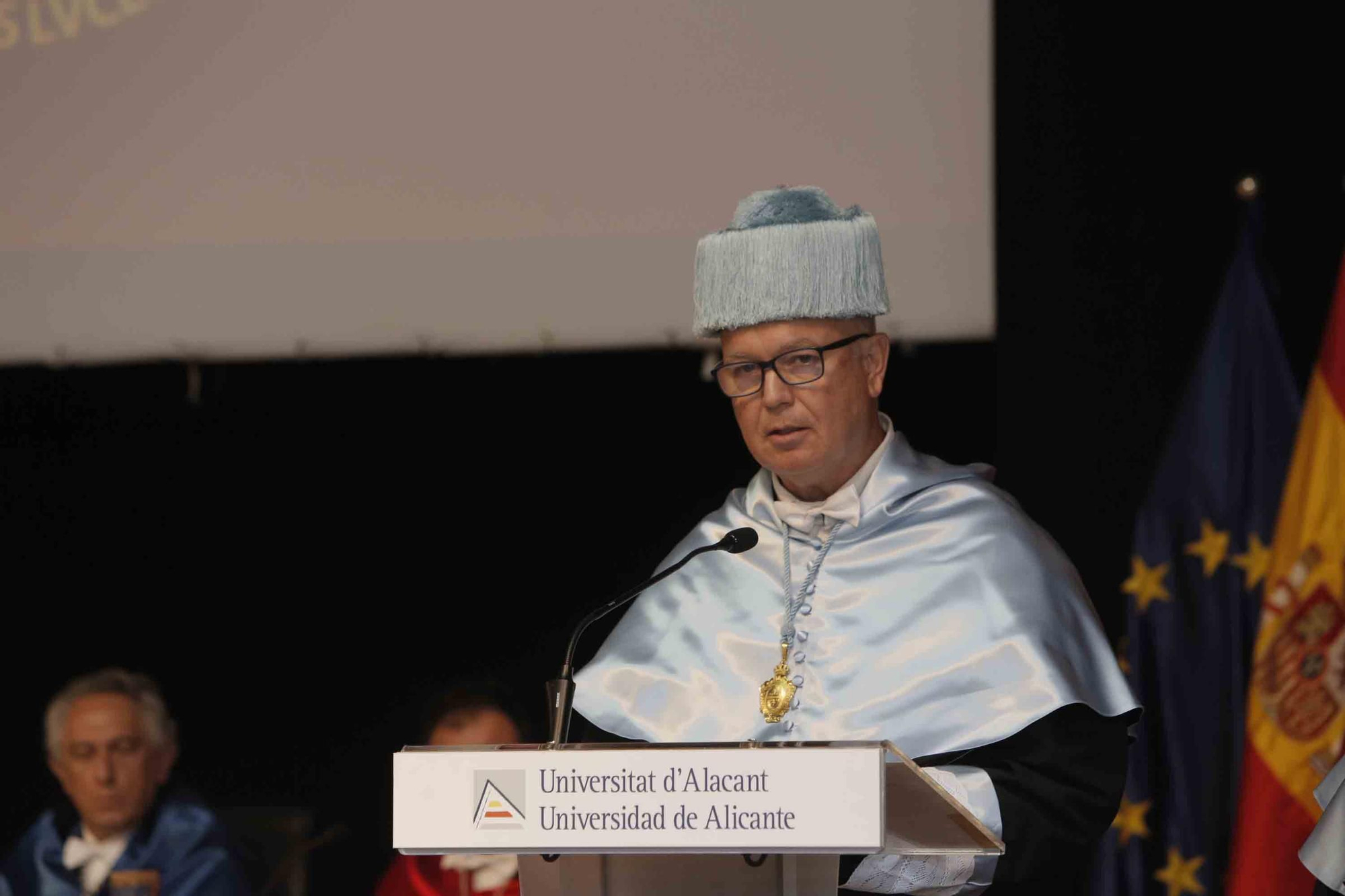 Investidura como doctores honoris causa de la UA al profesor de Matemática Aplicada Joachim Rosenthal, y al profesor emérito de la Universidad de València, Antoni Ferrando Francés
