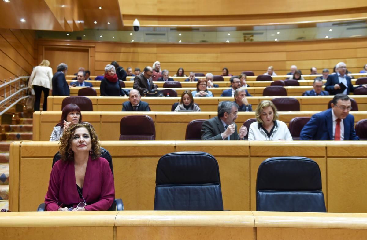 Archivo - La ministra de Hacienda y Función Pública, María Jesús Montero, durante el debate de los Presupuestos Generales del Estado (PGE) en el Senado, a 12 de diciembre de 2022, en Madrid (España). Tras su aprobación en el congreso el pasado 24 de novie