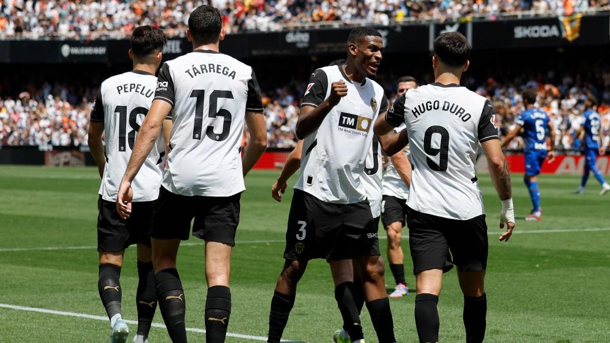 Primera parte continental de los che en Mestalla