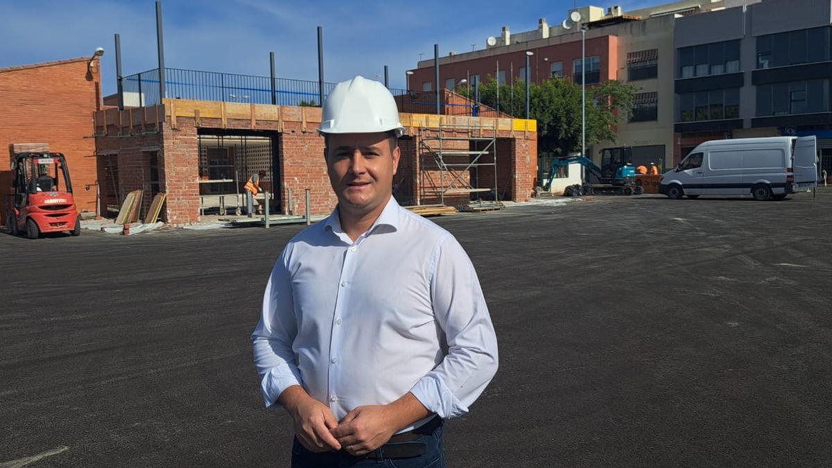 El alcalde, Antonio Gil, visitó las obras.