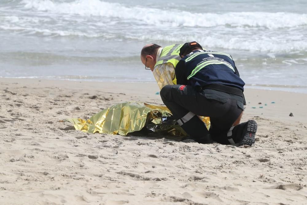 Las imágenes del accidente de avión en La Manga en el que ha muerto un piloto de la Patrulla Águila