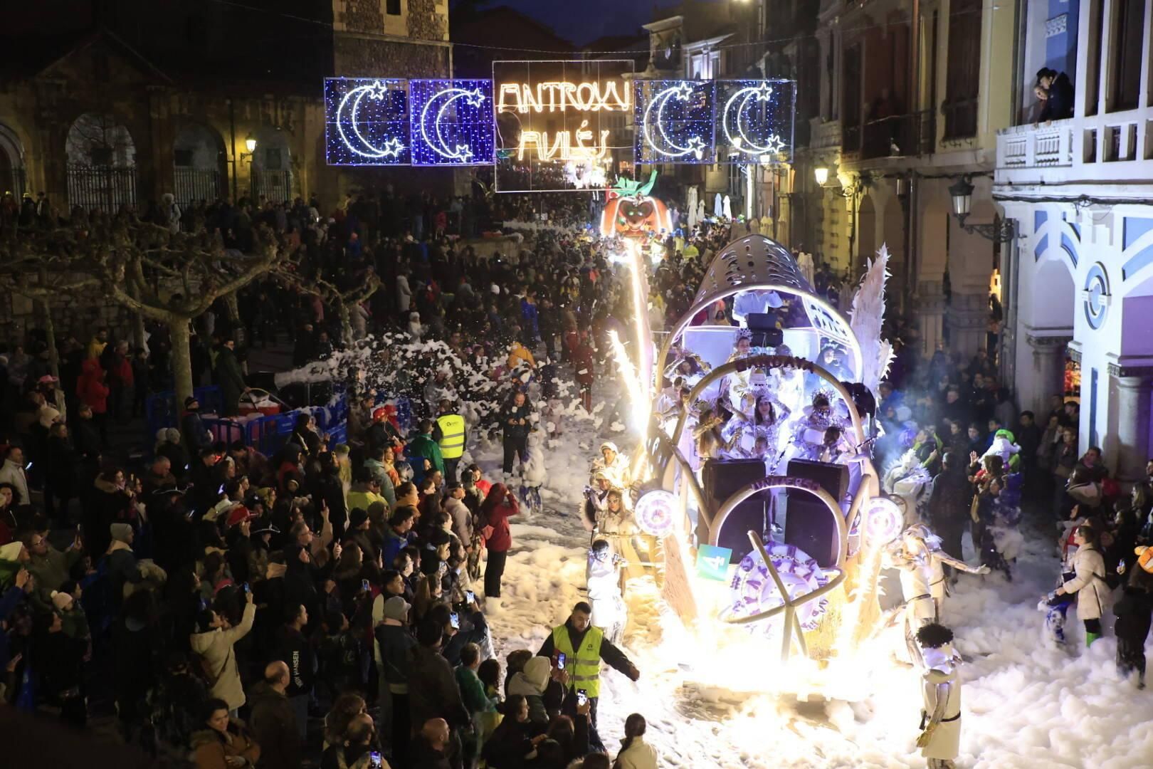 Así se vivió (en imágenes) el descenso de Galiana en Avilés