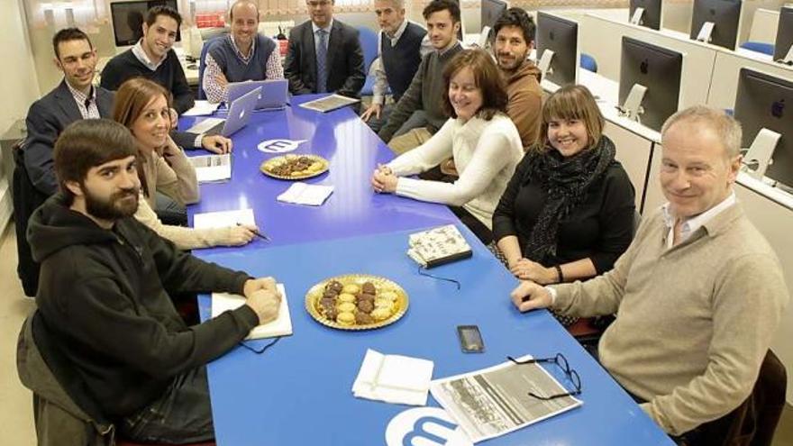 Asistentes a la primera mesa de trabajo del proyecto sobre computación afectiva, ayer, en la Politécnica.