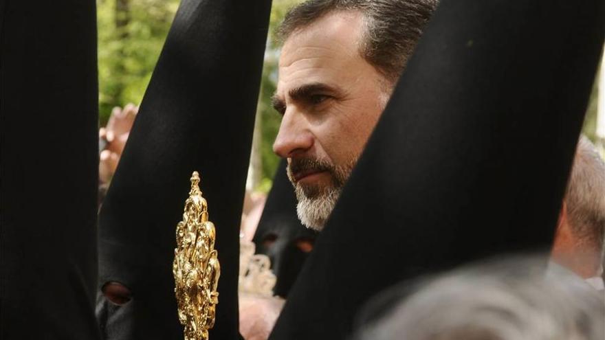 El Rey asiste a la Semana Santa de Sevilla