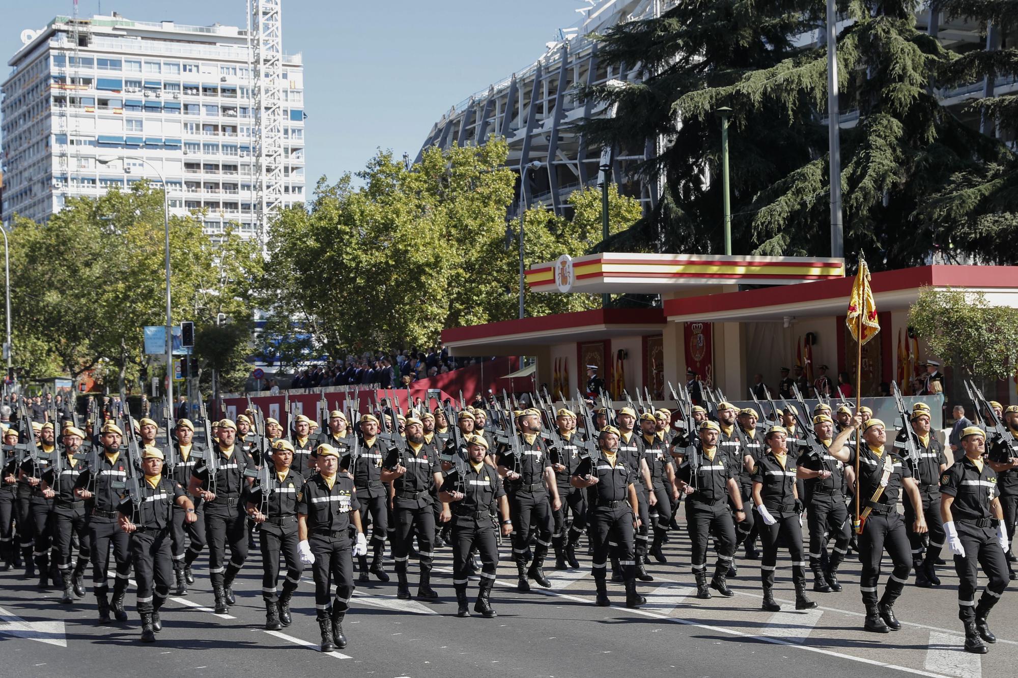 Más de 4.000 militares en desfile del 12-O que recupera el brillo prepandemia