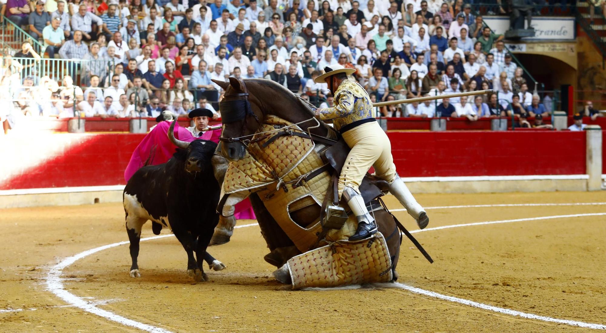 Sexta corrida de la Feria del Pilar con Castella, Rufo y Uceda