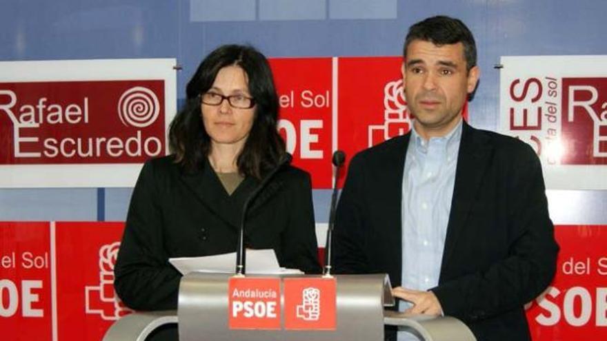 Isabel Pérez y José Bernal, ayer en rueda de prensa.