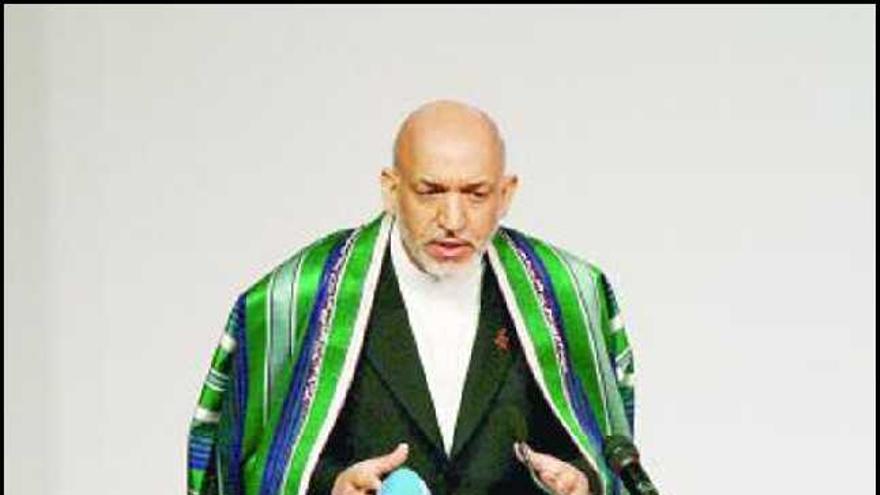 El presidente afgano, Hamid Karzai, en un acto público en Kuwait.