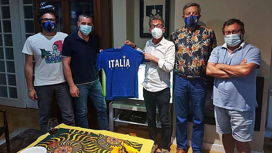 Por la izquierda, Roger Campione, Francesco Paolo Corso, Leonardo Cappeta, Luigi Toffolatti y Davide de Pietri. | LNE
