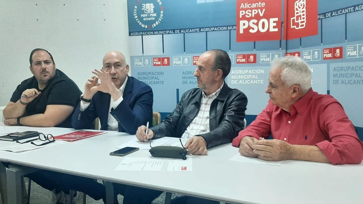 Pedro Ródenas, Alejandro Soler, Miguel Millana y José Soriano, en la ejecutiva celebrada este viernes por la tarde.