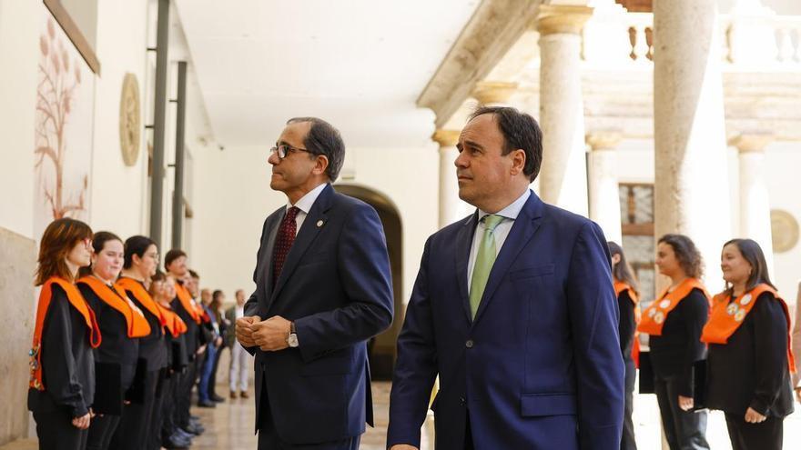 Llorca reúne a Hacienda y Educación para 'garantizar' el presupuesto de las propuestas al profesorado