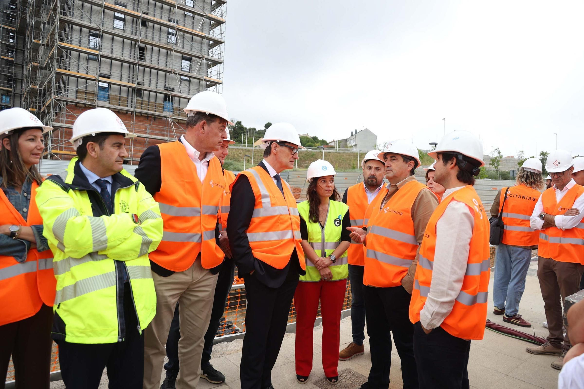 Salvador Illa e Inés Rey visitan las obras de Xuxán