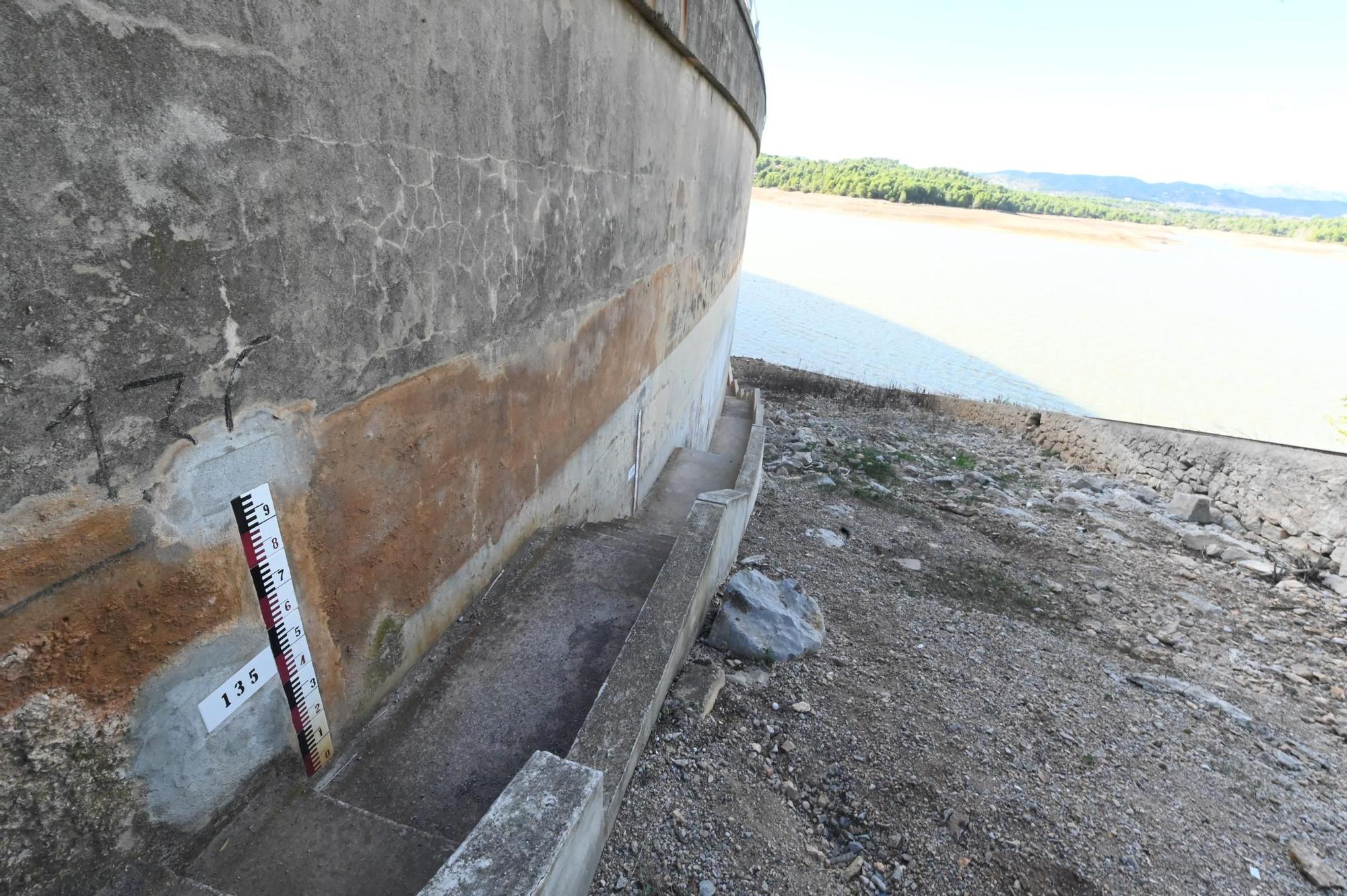 Preocupante estado del embalse de María Cristina