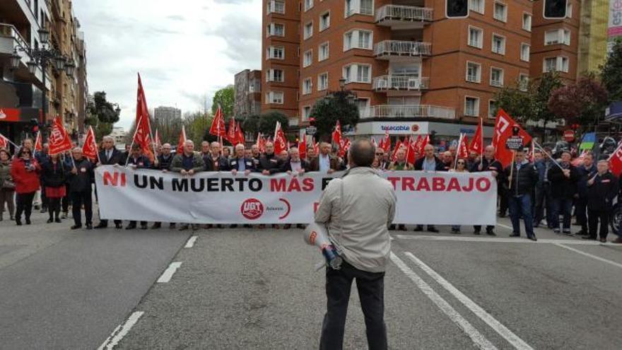 Los sindicatos convocan cinco minutos de silencio por la muerte de Eloy Palacio