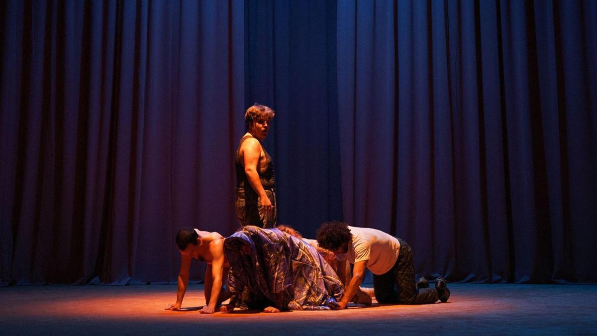Cinco bailarines dan vida a ‘Norma’, el espectáculo de Antonio Ruz.