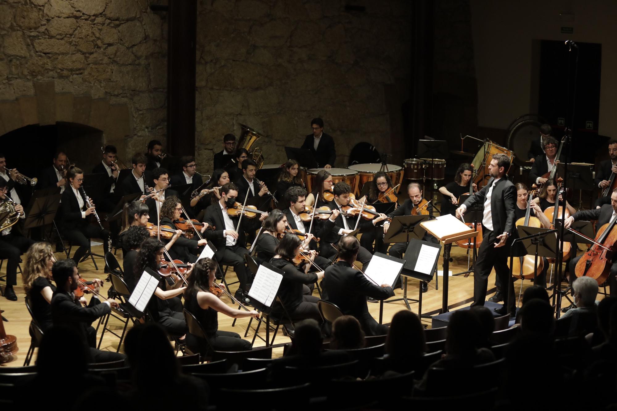 La Orquesta de la Universidad honra la obra de José Nieto con un concierto