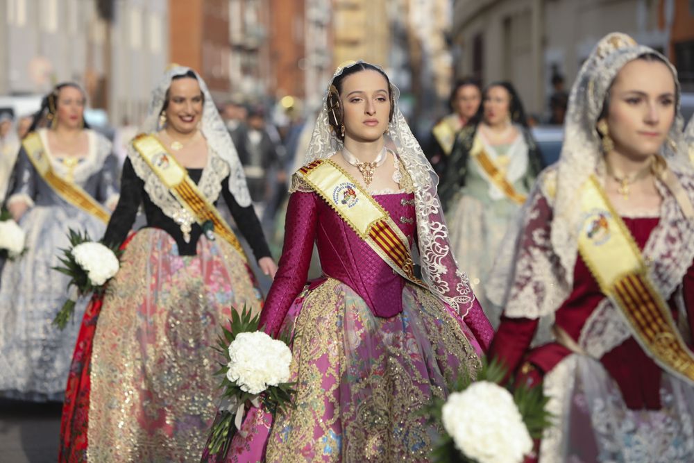 Aquí tienes los mejores momentos de la Ofrenda de Sagunt