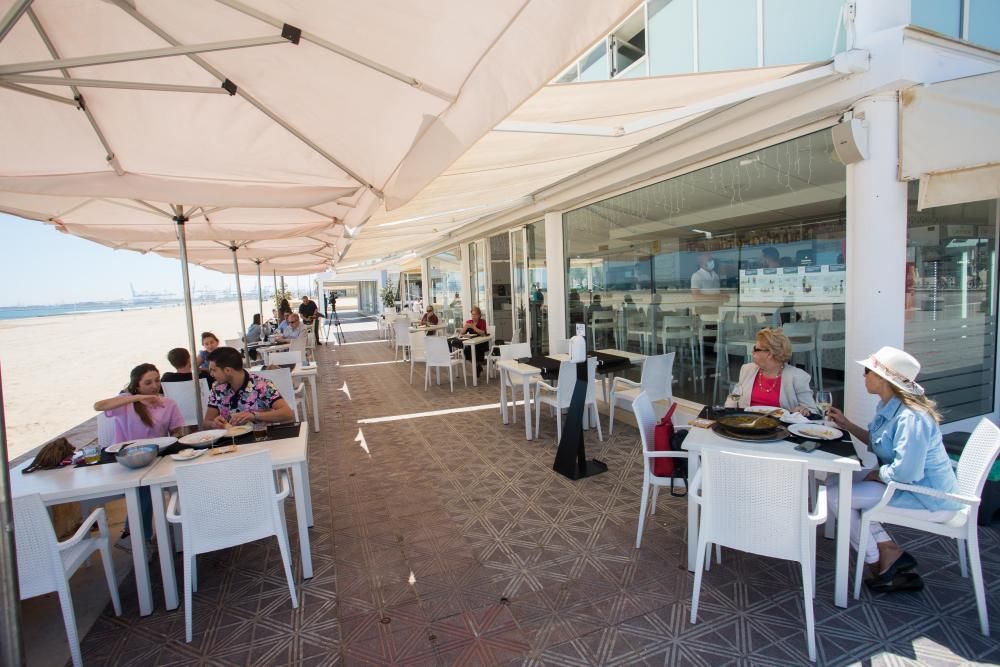 Restaurantes de la playa y Marina Beach en fase 1