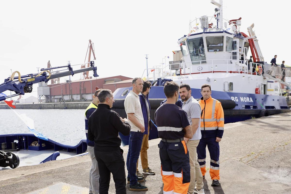 El amadrinamiento del "RG Nora" en el Puerto de Gijón, en imágenes El amadrinamiento del "RG Nora" en el Puerto de Gijón, en imágenes