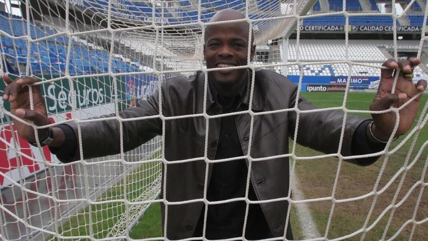 Dely Valdés, entrenador del Atlético Malagueño, rival del Yeclano.