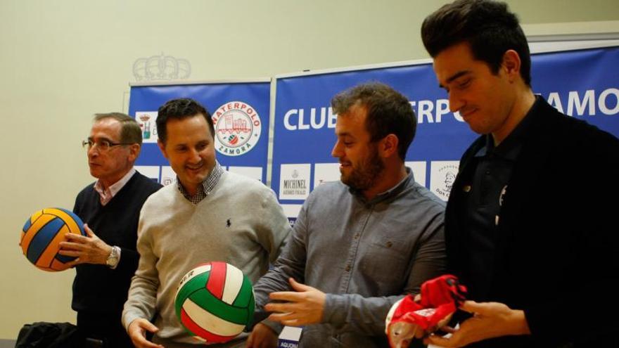 Participantes en el acto de presentación de la temporada