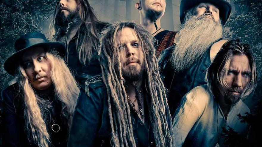 La banda de folk-metal Korpiklaani.